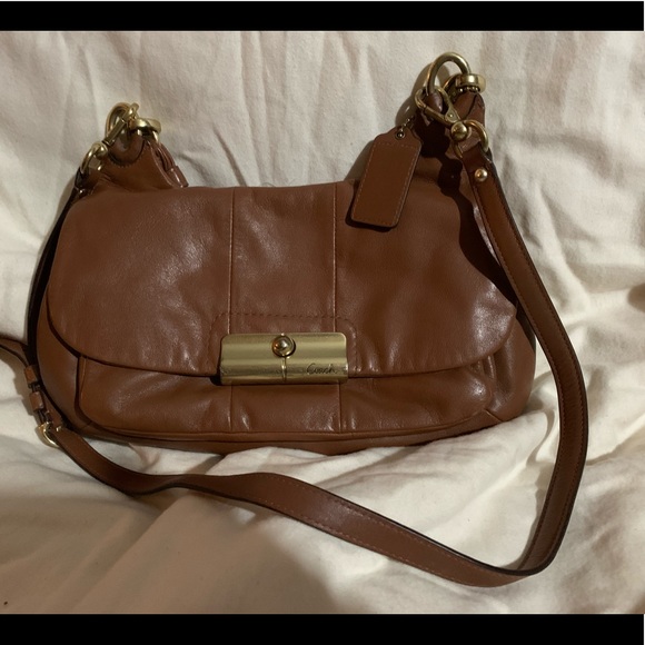 A Coach Kristin Hippie handbag. - Picture 6 of 8